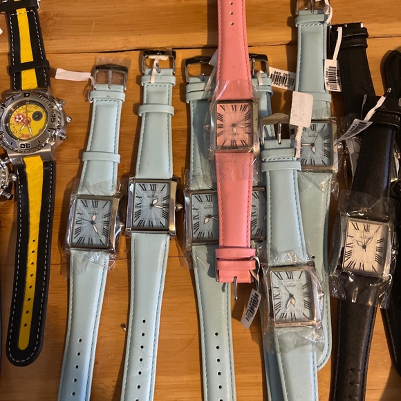 AQUAMARIN ladies 🎉Watch. Registered # on back price per watch - Picture 12 of 14